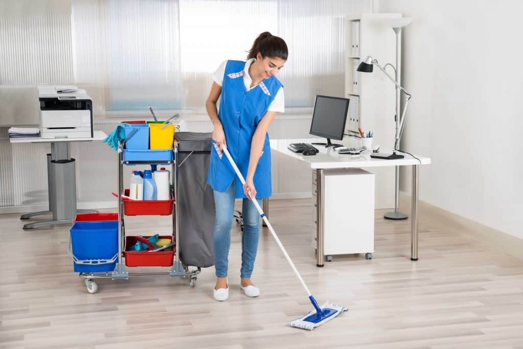 Dịch vụ vệ sinh văn phòng sẽ đem lại không gian làm việc sạch sẽ, nâng cao hiệu suất lao động